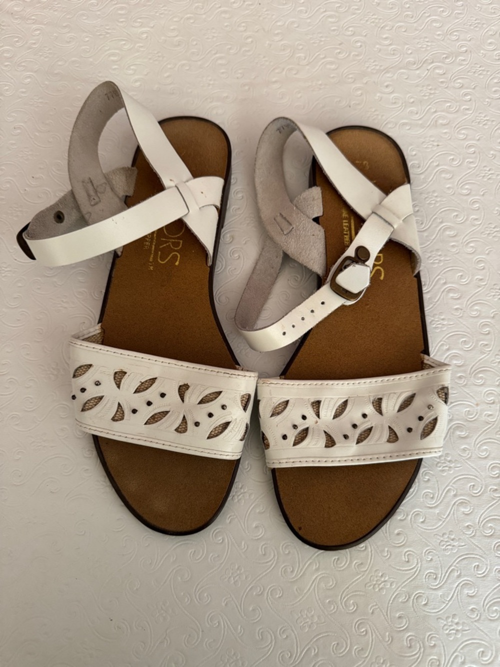 White Leather sandals with cutouts